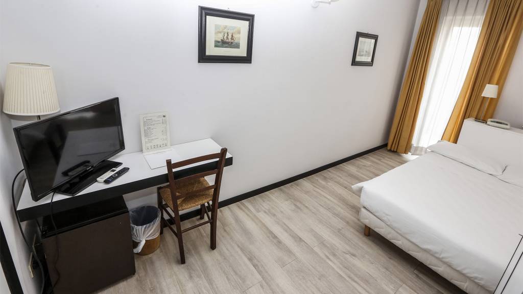 Hotel-giardino-europa-rome-double-room-93