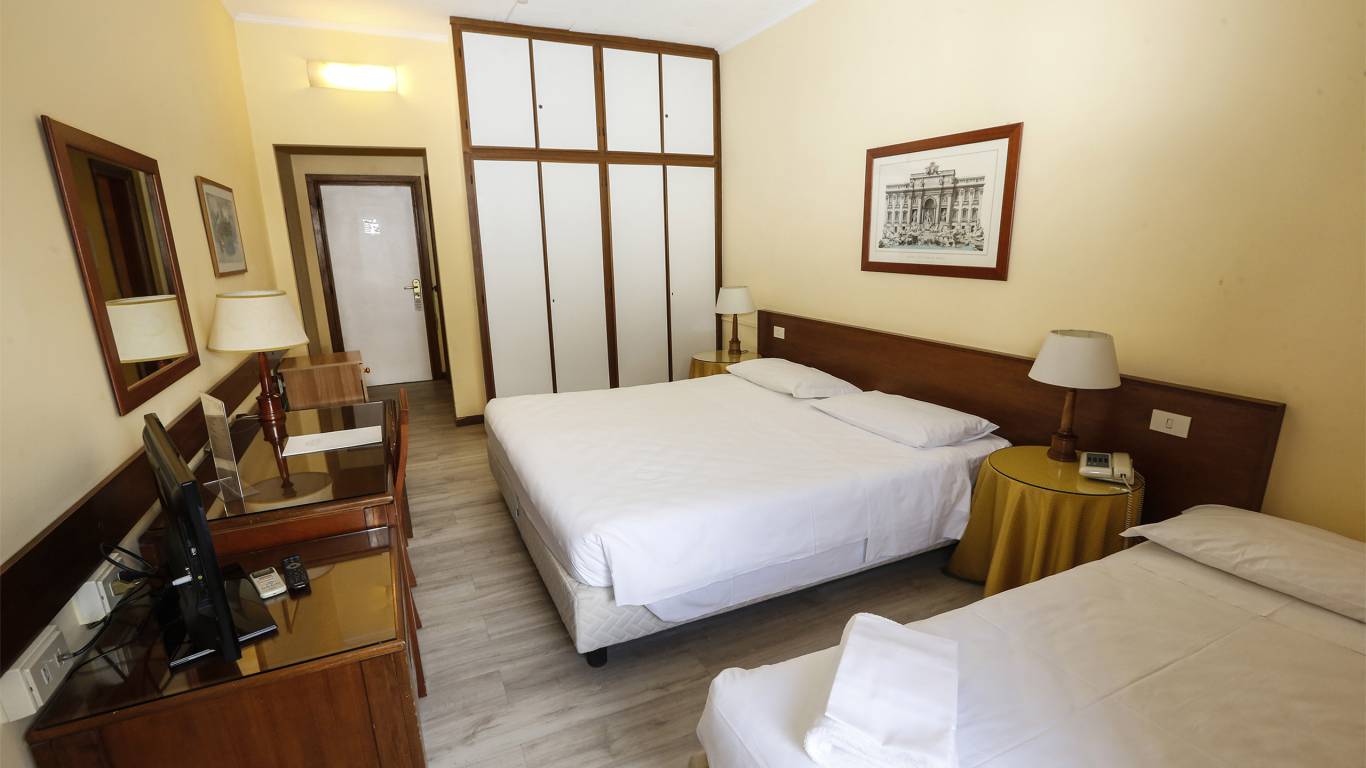 Hotel-giardino-europa-rome-triple-room-87